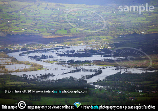 O'Briensbridge Co Clare. Flood Co Limerick